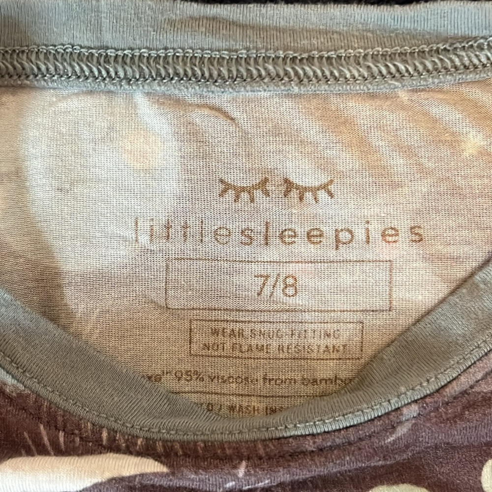 Little Sleepies - Picture 2 of 3